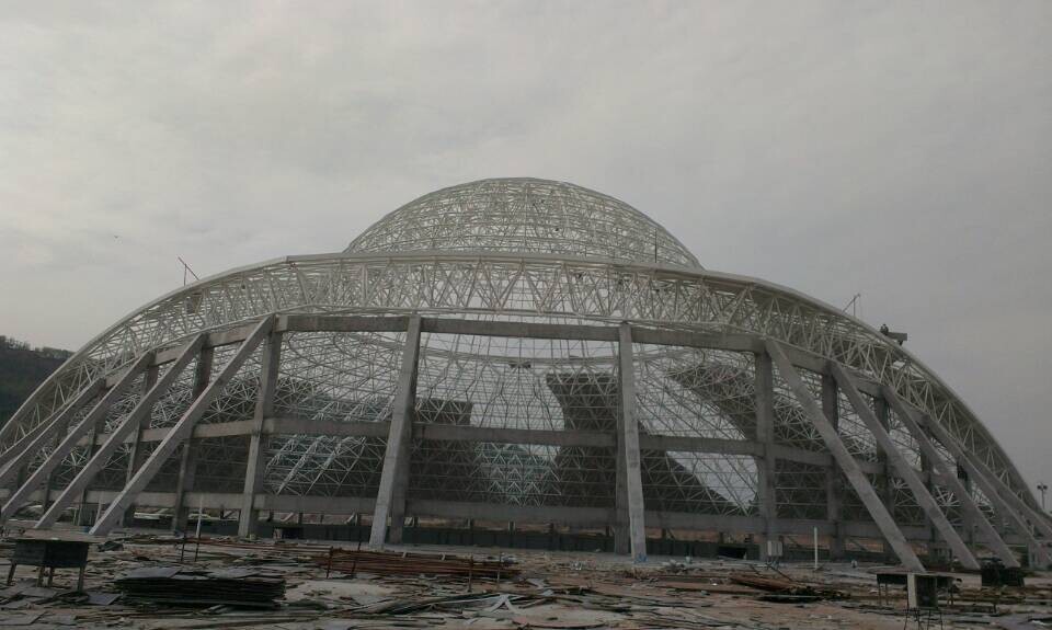 扎兰屯体育场馆网架工程